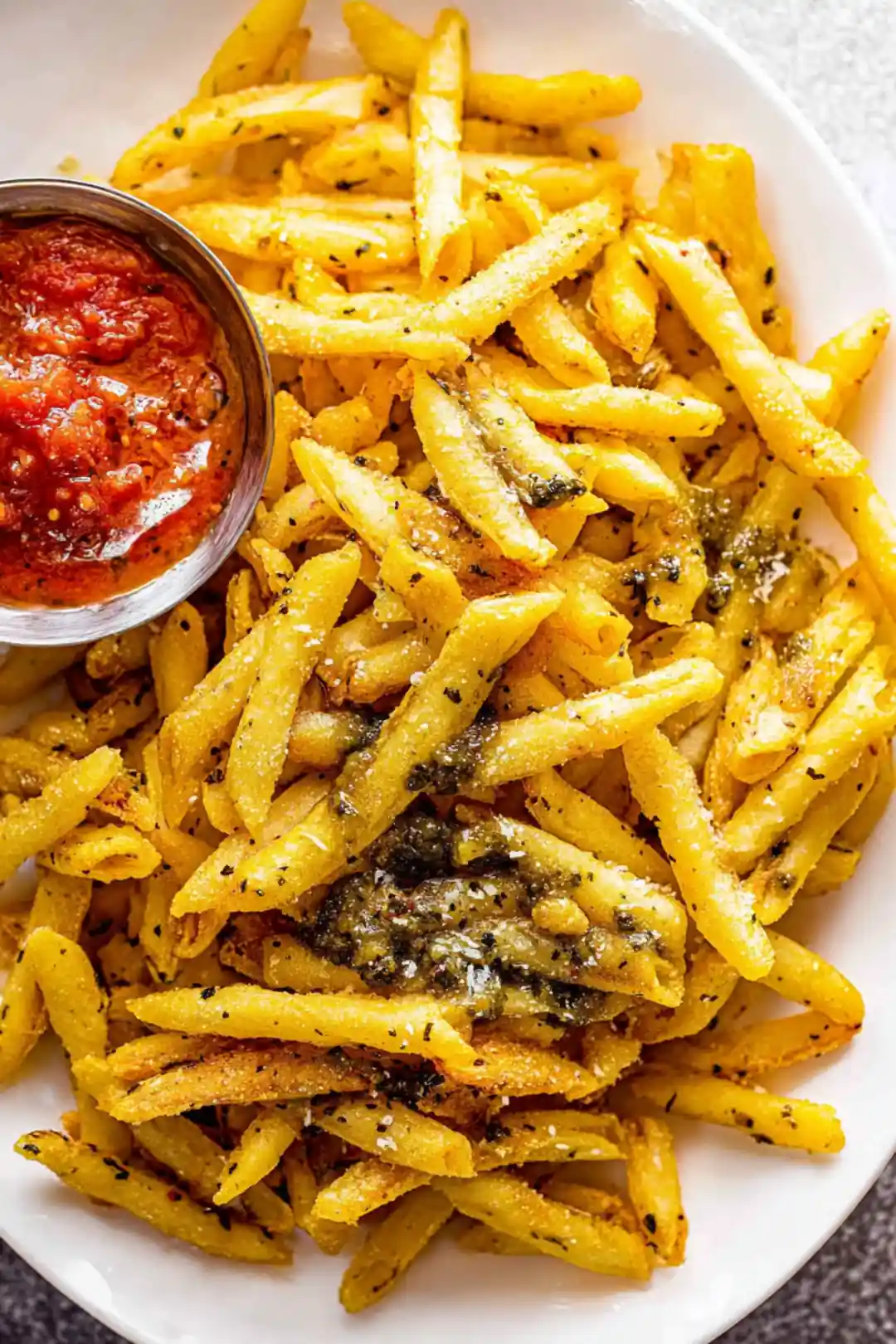 Crunchy pasta snack