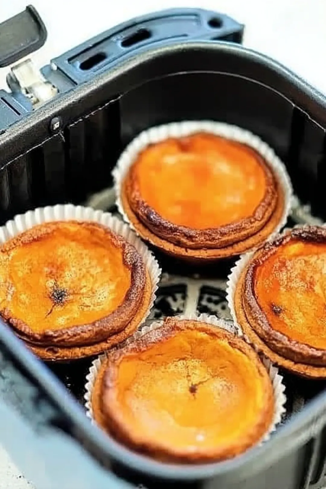 Air fryer mini pumpkin pies