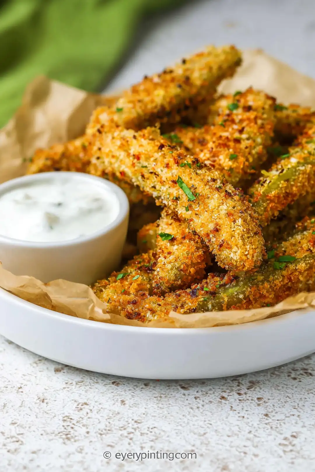 Spicy air fryer pickle spears