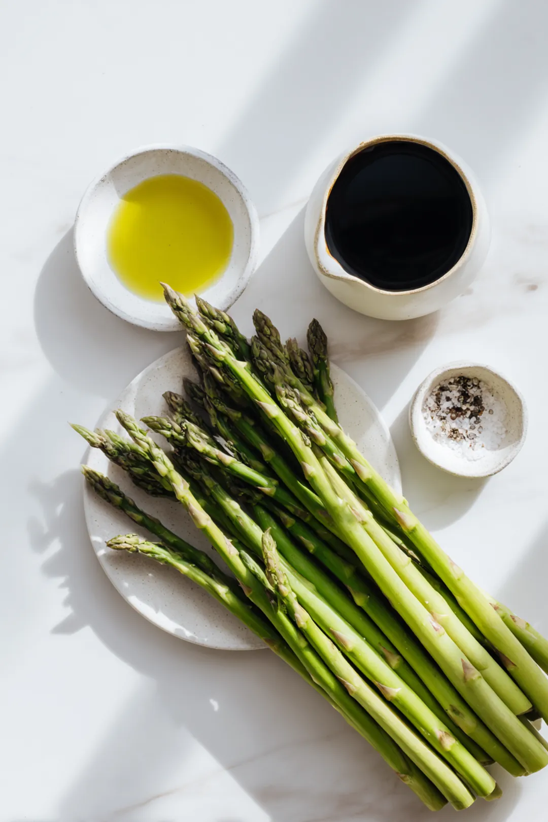 air fryer asparagus with balsamic glaze - ingredients