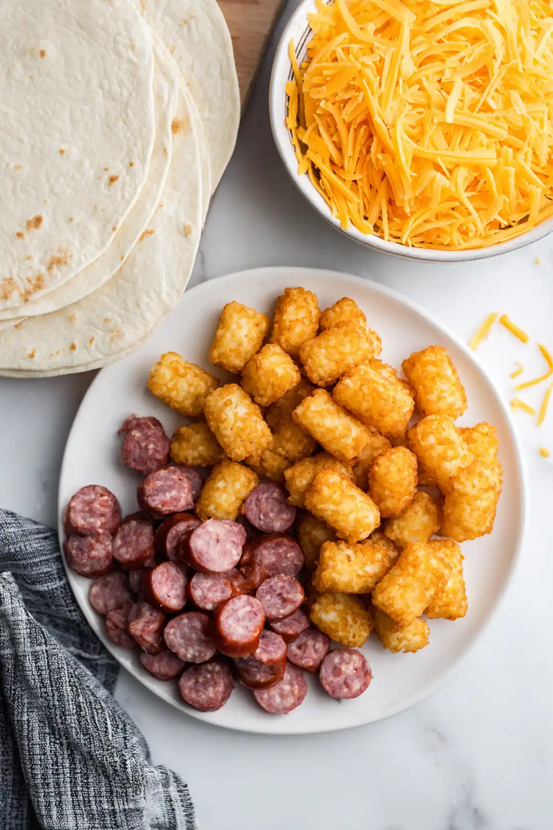 air fryer breakfast burrito with tater tots - ingredients