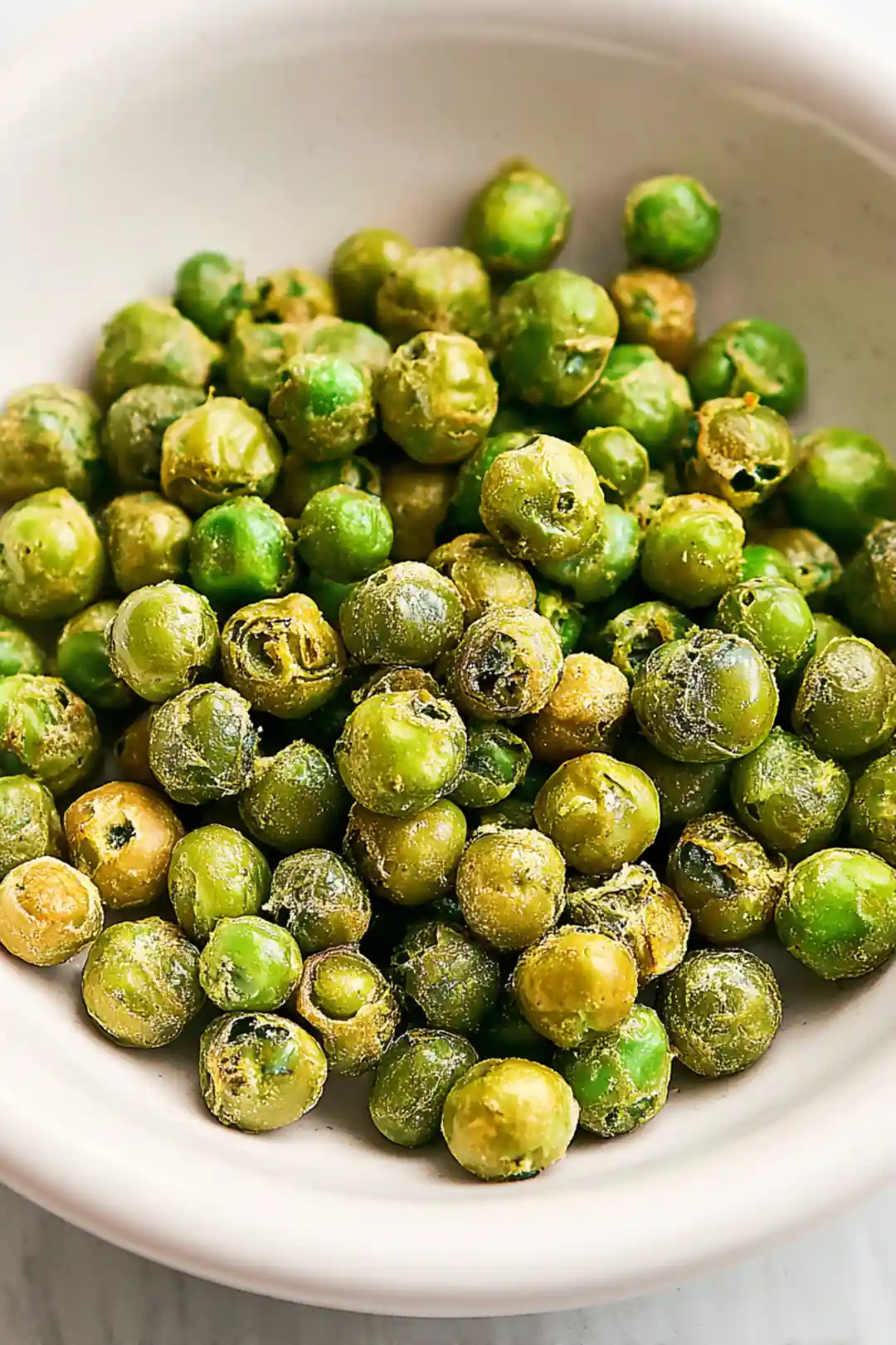 Air fryer frozen peas snack