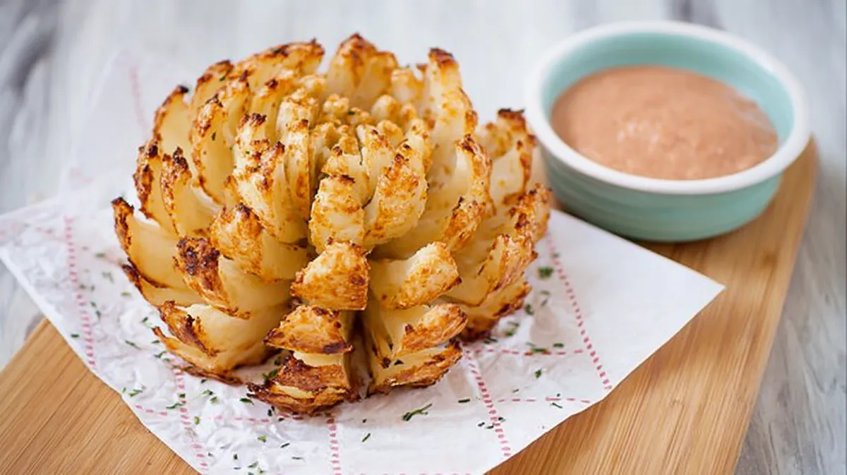 Air Fryer Blooming Onion