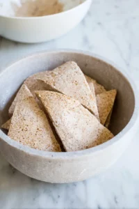 Cut the stale bread into triangles or strips