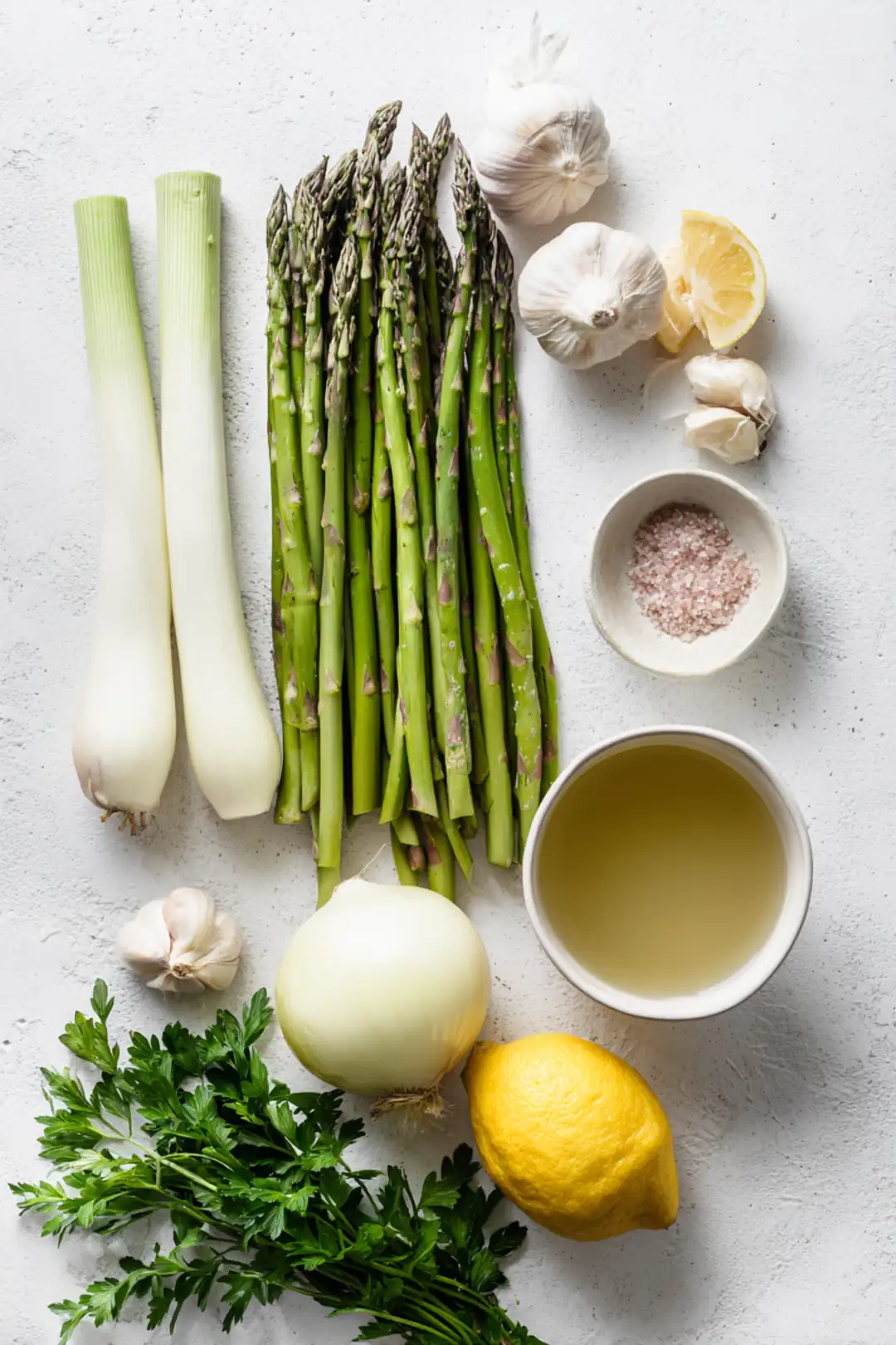 Prebiotic asparagus and leek creamy soup - ingredients