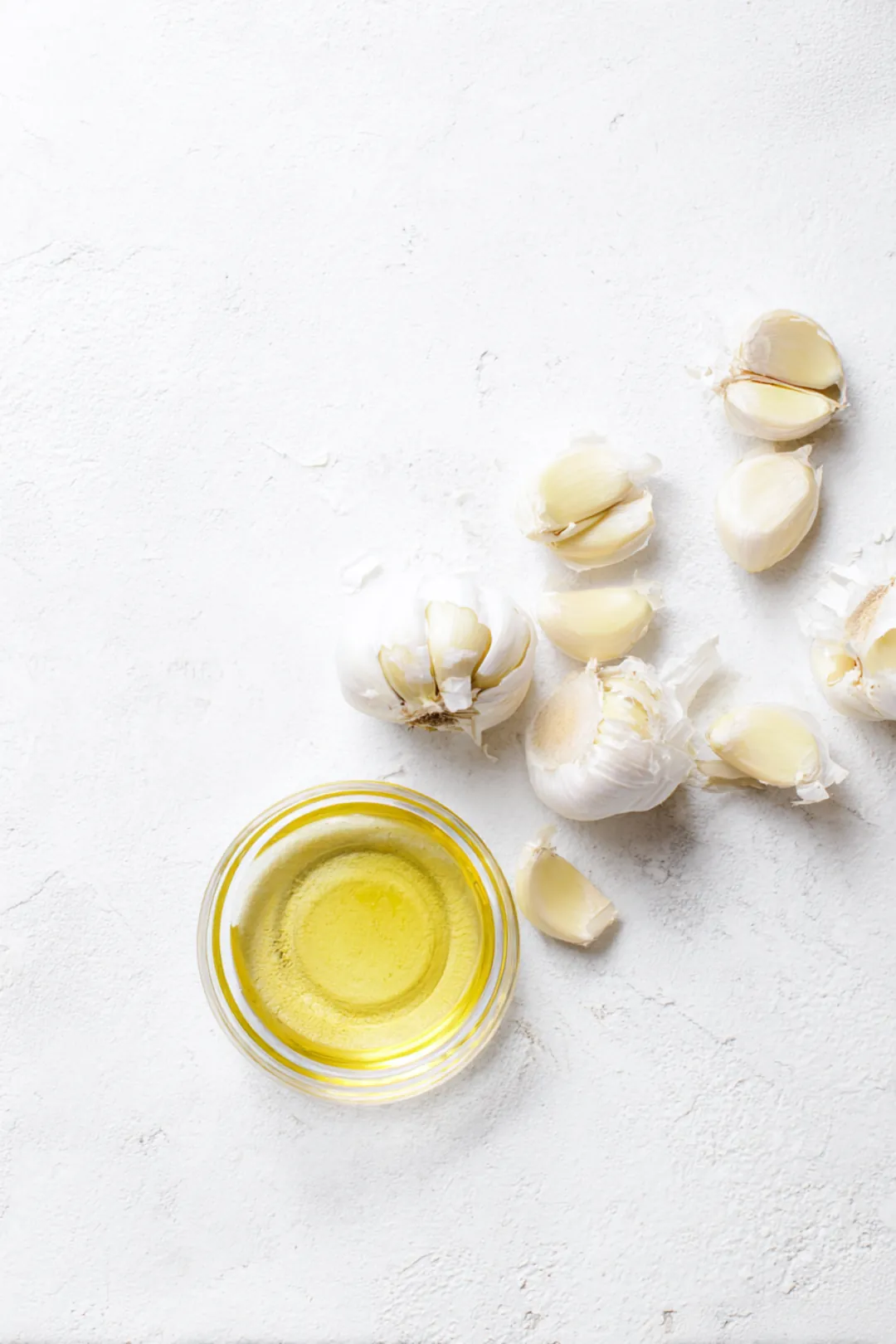 Roasted Garlic in Air Fryer ingredients