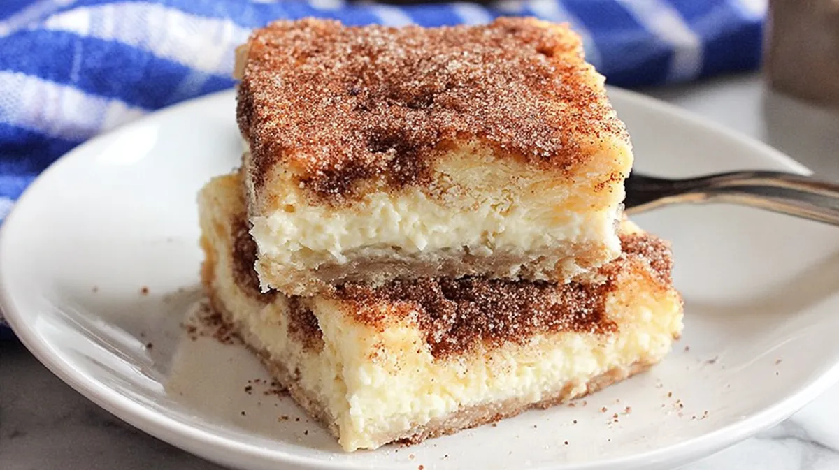 Cinnamon sugar cheesecake bars